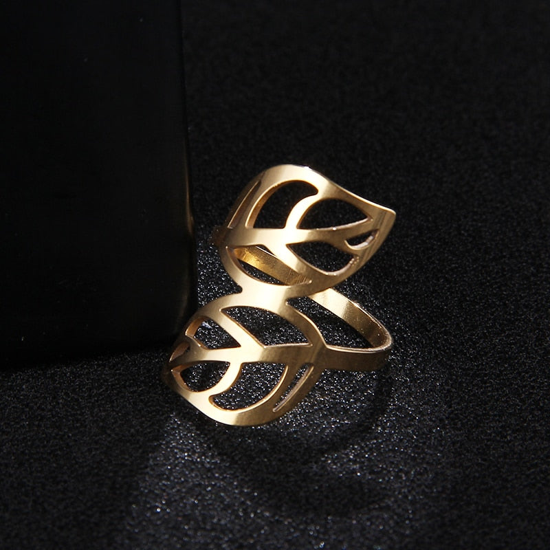 Double Leaf Ring